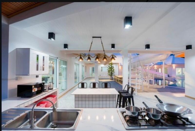 4-BR Villa, Chon Buri (Pattaya), Nong Pla Lai, Bang Lamung (Pattaya), Chon Buri (Pattaya), 4 Bedrooms, 252 sqm, Villa For Sale, by Nisrine Kadeyyam, 500099341 - DDproperty.com