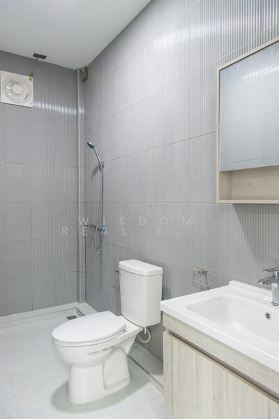 For Sale - Office Building with Warehouse Soi Punnawithi 29, Sukhumvit 101, Bangkok