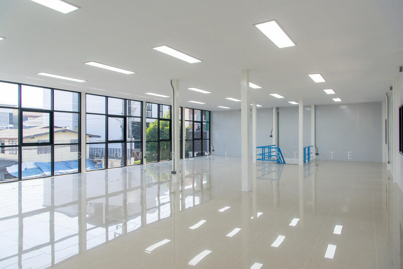 For Sale - Office Building with Warehouse Soi Punnawithi 29, Sukhumvit 101, Bangkok