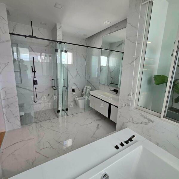 VIVE Ekkamai-Ramintra, Bangkok, Soi Yothin Phatthana 3, Nawamin, Bueng Kum, Bangkok, 4 Bedrooms, 371 sqm, Single Detached House For Rent, by TopLands of Thailand, 500099740 - DDproperty.com