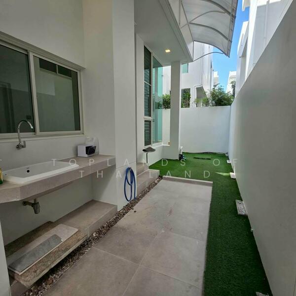 VIVE Ekkamai-Ramintra, Bangkok, Soi Yothin Phatthana 3, Nawamin, Bueng Kum, Bangkok, 4 Bedrooms, 371 sqm, Single Detached House For Rent, by TopLands of Thailand, 500099740 - DDproperty.com