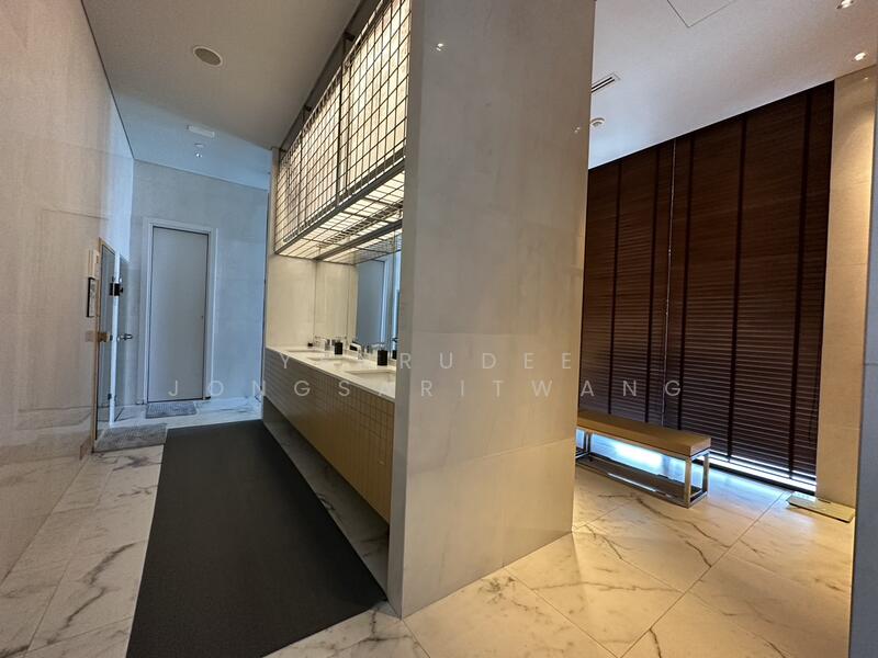 ให้เช่า - Sindhorn Residence : สินธร เรสซิเดนซ์ หลังสวน, กรุงเทพ