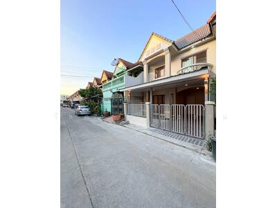 ขาย - Baan Lapawan 8 : บ้านลภาวัน 8, นนทบุรี