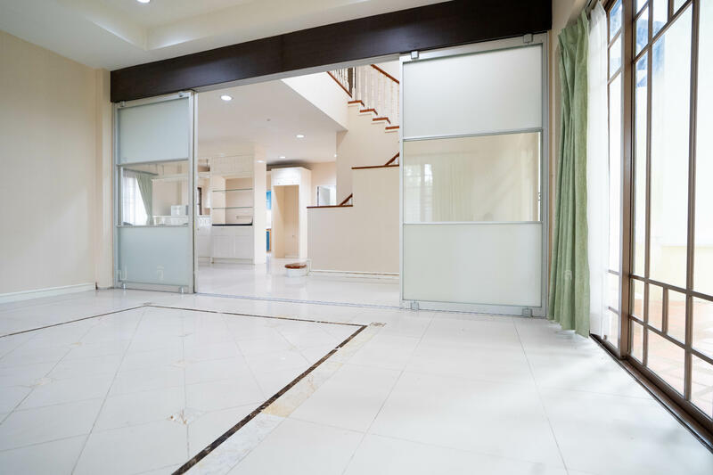 ให้เช่า - Setthasiri Sanambinnam : เศรษฐสิริ สนามบินน้ำ, นนทบุรี