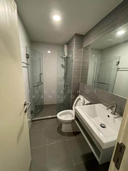 ขาย - V Condo ( วี คอนโด ), กรุงเทพ