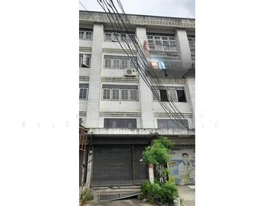 ขาย - อาคารพาณิชย์ 4.5 ชั้น 24.5 ตร.ว. เยื้องตลาดบ้านฟ้ามาร์เช่ ลำลูกกา ปทุมธานี, ปทุมธานี