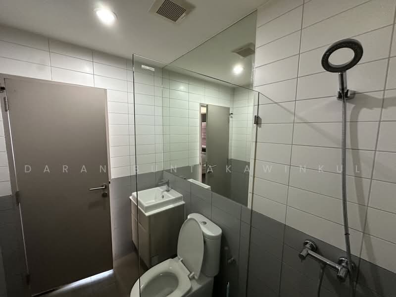IDEO MOBI Sukhumvit 81, Bangkok, 2097 Sukhumvit Road, Bang Chak, Phra Khanong, Bangkok, 2 Bedrooms, 56 sqm, Condo For Rent, by Daran Buntakawinkul, 500100659 - DDproperty.com