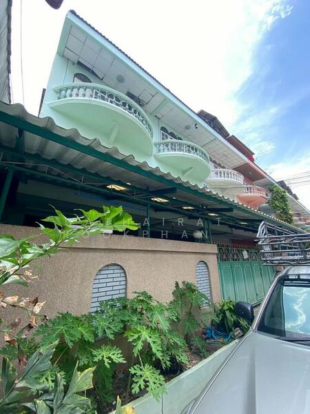 ขาย - ทาวน์เฮ้าส์ 4-ห้องนอน, กรุงเทพ