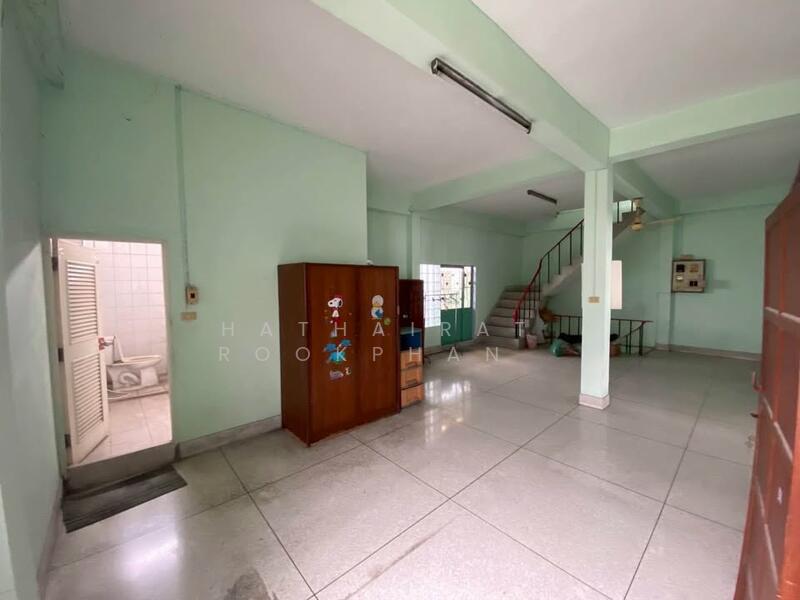 ขาย - ทาวน์เฮ้าส์ 4-ห้องนอน, กรุงเทพ