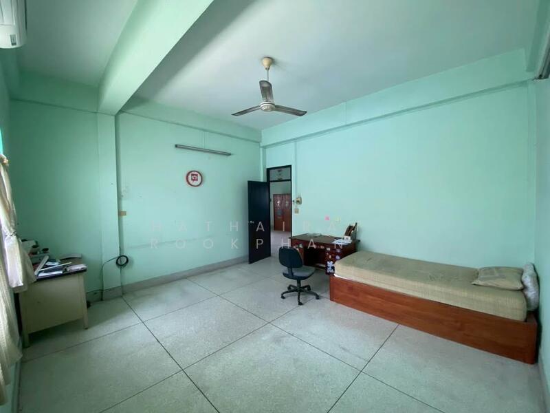 ขาย - ทาวน์เฮ้าส์ 4-ห้องนอน, กรุงเทพ