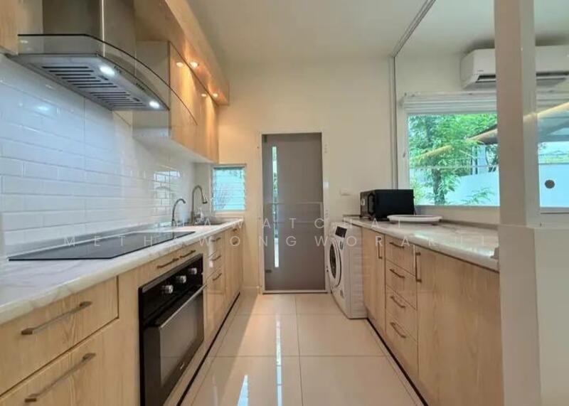 Indy 2 Bangna-Ramkhamhaeng 2, Bangkok, Soi Ramkhamhaeng 2, Dok Mai, Prawet, Bangkok, 3 Bedrooms, 133 sqm, Townhouse For Rent, by Thawatchai Methawongworakul, 500101020 - DDproperty.com