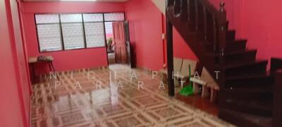 ขาย - ทาวน์เฮ้าส์ 2-ห้องนอน, กรุงเทพ