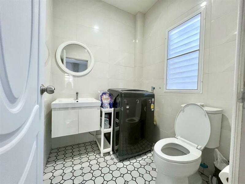 บ้านอรุณวรรณ 4 ( Baan Arunwan 4 ), Bangkok, Bang Chun, Khlong Sam Wa, Bangkok, 4 Bedrooms, 280 sqm, Single Detached House For Sale, by คุณ สุดาวรรณ พลอยแดง (แอน), 500101236 - DDproperty.com