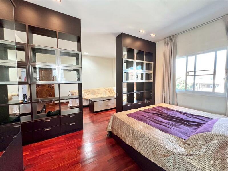 บ้านอรุณวรรณ 4 ( Baan Arunwan 4 ), Bangkok, Bang Chun, Khlong Sam Wa, Bangkok, 4 Bedrooms, 280 sqm, Single Detached House For Sale, by คุณ สุดาวรรณ พลอยแดง (แอน), 500101236 - DDproperty.com