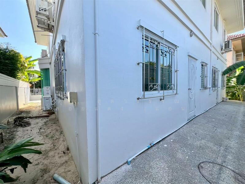 บ้านอรุณวรรณ 4 ( Baan Arunwan 4 ), Bangkok, Bang Chun, Khlong Sam Wa, Bangkok, 4 Bedrooms, 280 sqm, Single Detached House For Sale, by คุณ สุดาวรรณ พลอยแดง (แอน), 500101236 - DDproperty.com