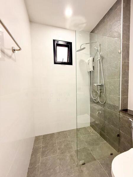 ให้เช่า - บ้านสวยให้เช่าเดือนละ 38,000 บาท ใกล้บิ๊กซีแม่เหียะเพียง 10 นาที No.9H981, เชียงใหม่