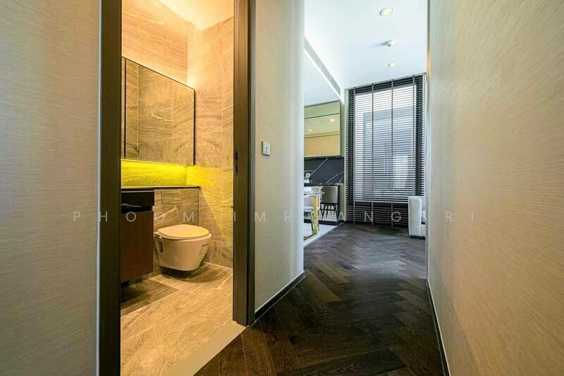 The Esse Sukhumvit 36, Bangkok, Soi Sukhumvit 36, Sukhumvit Road, Phra Kanong, Khlong Toei, Bangkok, 2 Bedrooms, 75 sqm, Condo For Rent, by Phoom Imruangsri, 500101850 - DDproperty.com