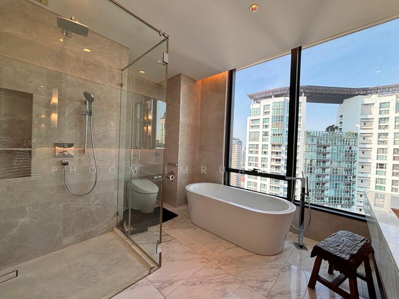 Sindhorn Residence, Bangkok, 54 Soi Ton Son, Lumphini, Pathum Wan, Bangkok, 2 Bedrooms, 110 sqm, Condo For Rent, by Phoom Imruangsri, 500101966 - DDproperty.com