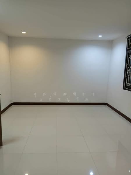 Vela De Condo UTCC-Vipawadee 2 : เวลาดี คอนโด ม.หอการค้า-วิภาวดี 2, กรุงเทพ, ถนน วิภาวดีรังสิต 2, ดินแดง, ดินแดง, กรุงเทพ, 220 ตร.ม., ทาวน์เฮ้าส์ ให้เช่า, โดย คุณทัณฑิกา แก้วปู่วัด, 500102109 - DDproperty.com