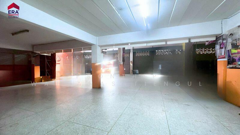 ขาย - ขาย อาคารพาณิชย์ 4 คูหา ติดถนนสุวินทวงศ์ (304) ฉะเชิงเทรา, ฉะเชิงเทรา