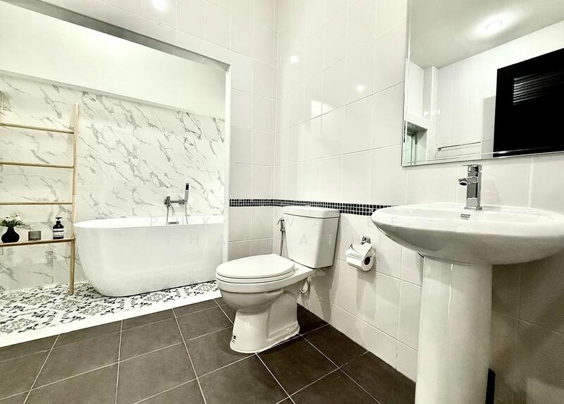 Fully Furnished Pool Villa for Sale Near Jomtien Beach, Pattaya, Chon Buri (Pattaya), ชัยพฤกษ์ 2, Bang Lamung, Bang Lamung (Pattaya), Chon Buri (Pattaya), 3 Bedrooms, 250 sqm, Villa For Sale, by Pukkawadee Thapmathi, 500102367 - DDproperty.com