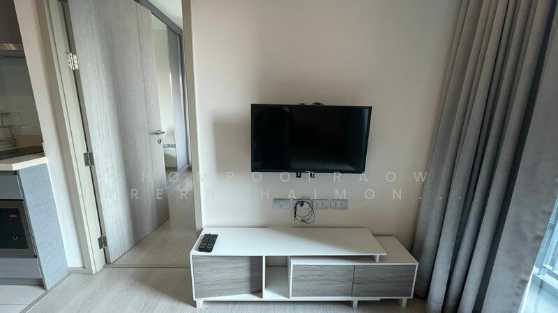 Rhythm Sukhumvit 36-38, Bangkok, 55 Soi Sukhumvit 36, Sukhumvit Road, Phra Kanong, Khlong Toei, Bangkok, 1 Bedroom, 34 sqm, Condo For Rent, by Chompoopraow Jarernchaimondtree, 500102630 - DDproperty.com