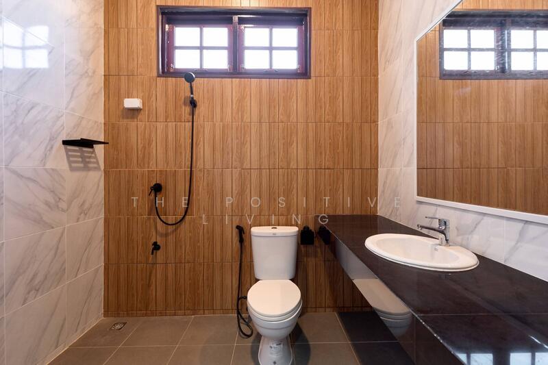 ให้เช่า - ทาวน์โฮม 4 ชั้น ในการโครงการ บ้านใหม่ บิ้วท์อินสวย, เชียงใหม่