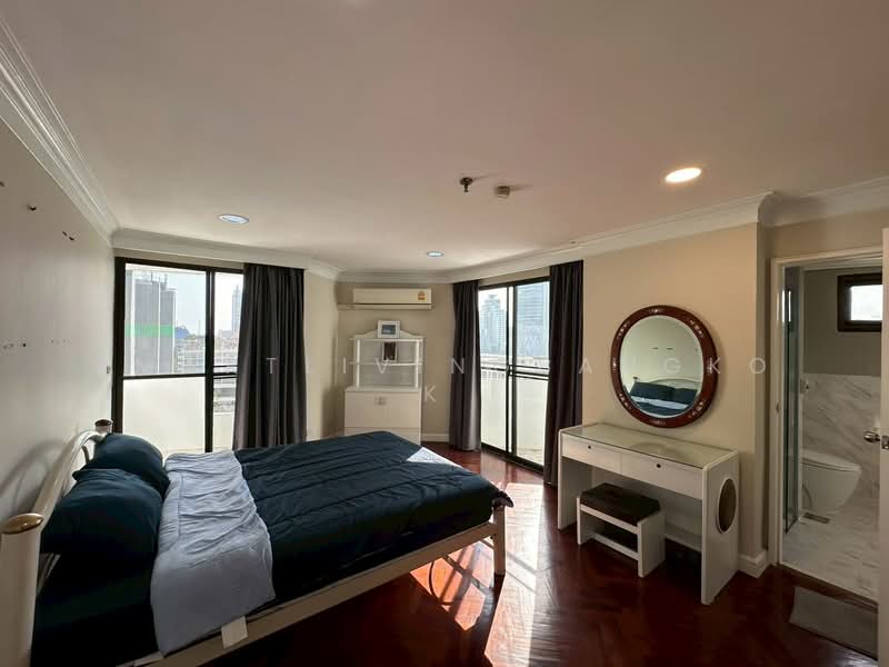 Modern Town, Bangkok, Ekamai Road, Khlong Tan Nua, Watthana, Bangkok, 3 Bedrooms, 203 sqm, Condo For Rent, by SmartLivingBangkok, 500103031 - DDproperty.com