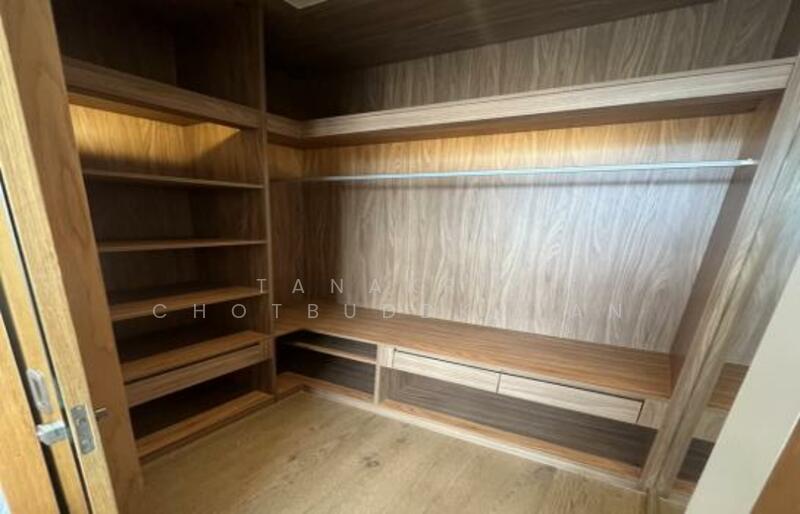 Park Origin Phrom Phong (Park 24), Bangkok, 68 Soi Sukhumvit 24, Khong Tan, Khlong Toei, Bangkok, 1 Bedroom, 30 sqm, Condo For Sale, by Tanakrit Chotbuddkayan, 500103150 - DDproperty.com