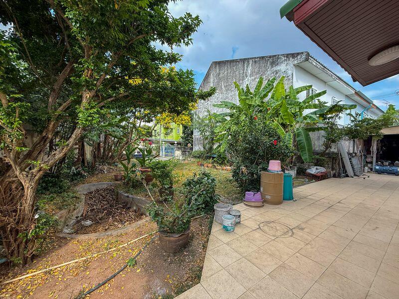 หมู่บ้านคลาสสิคโฮม ศรีราชา, Chon Buri (Pattaya), ไร่กล้วย, Surasak, Si Racha, Chon Buri (Pattaya), 4 Bedrooms, 250 sqm, Single Detached House For Sale, by A.T.A. Property, 500103388 - DDproperty.com