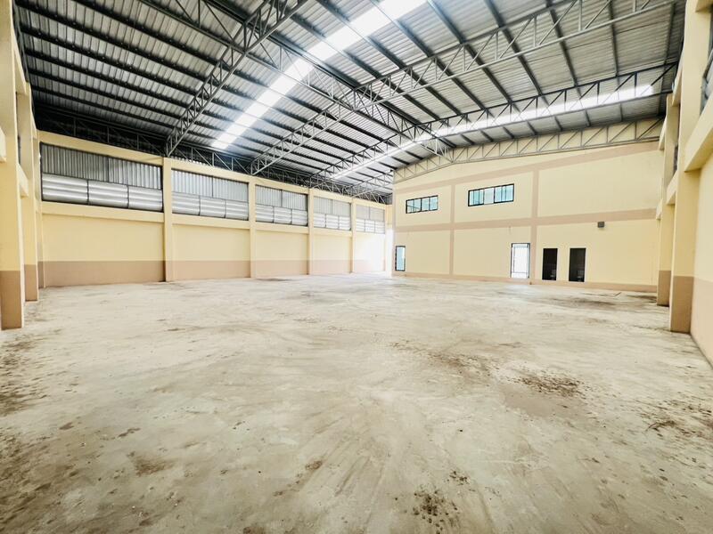 For Rent - ให้เช่าโรงงาน พื้นที่สีม่วง อ้อมน้อย กระทุ่มแบน สมุทรสาคร ขอ ร.ง.4 800 ตรม, Samut Sakhon