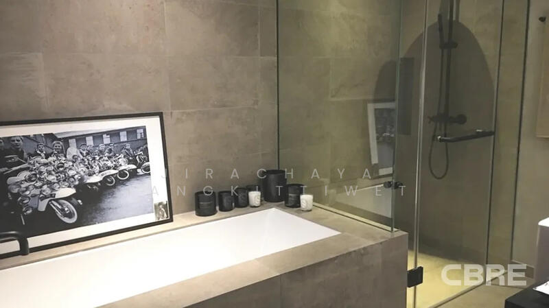 The Lofts Asoke, Bangkok, Sukhumvit 21 Road, Khlongtoei Nua, Watthana, Bangkok, 2 Bedrooms, 88 sqm, Condo For Sale, by Jirachaya Tangkittiwet, 500103802 - DDproperty.com