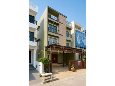 ขาย - Preecha Romklao : ปรีชา ร่มเกล้า, กรุงเทพ