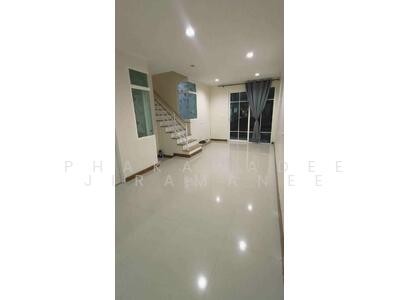 ขาย - Golden Town 2 Ladprao-Kaset Nawamin : โกลเด้น ทาวน์ 2 ลาดพร้าว-เกษตรนวมินทร์, กรุงเทพ