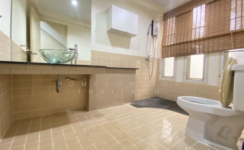 Private house for ren in Sukhumvit 63, Bangkok, Khlong Tan Nua, Watthana, Bangkok, 3 Bedrooms, 160 sqm, Single Detached House For Rent, by HomeConnect Thailand, 500104110 - DDproperty.com