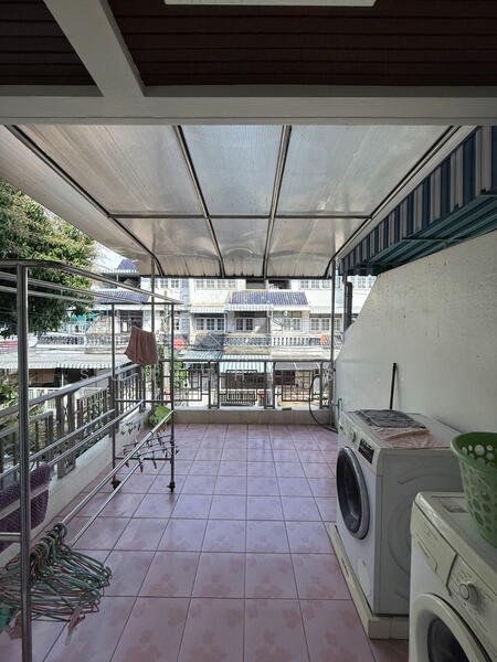 For Sale - 4-BR Townhouse, Bangkok