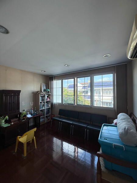 For Sale - 4-BR Townhouse, Bangkok