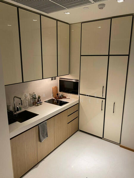 BEATNIQ Sukhumvit 32, Bangkok, Soi Sukhumvit 32, Sukhumvit Road, Khong Tan, Khlong Toei, Bangkok, 1 Bedroom, 44 sqm, Condo For Rent, by Phakawadee Jiramanee, 500104252 - DDproperty.com