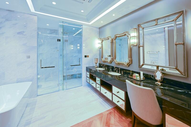 For Sale - 4-BR Villa, Bangkok