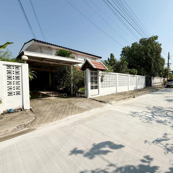 เสนานิเวศน์ 1, Bangkok, Lat Phrao, Lat Phrao, Bangkok, 4 Bedrooms, 250 sqm, Single Detached House For Sale, by AJHOMECENTER (แบงค์) 095-586-1514, 500104387 - DDproperty.com