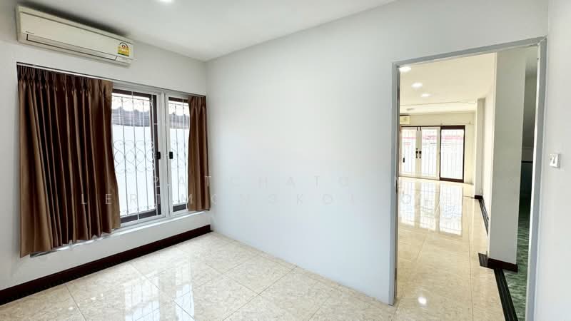 Kheha Nakhon Village 3, Bangkok, Nong Bon, Prawet, Bangkok, 4 Bedrooms, 185 sqm, Single Detached House For Sale, by Patchatorn Lertmongkolsomchok, 500104410 - DDproperty.com