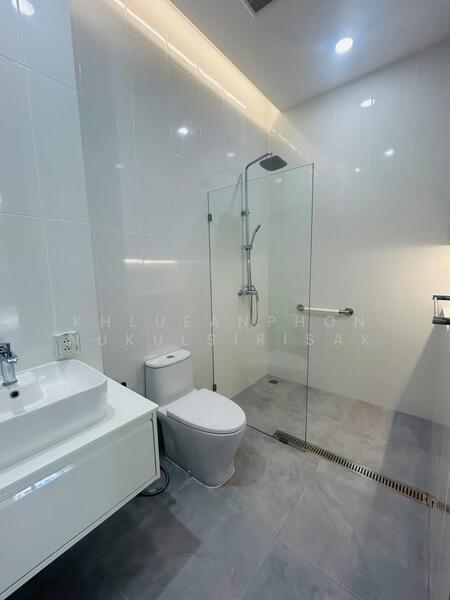 ขาย - Beverly Hills Chaengwattana : หมู่บ้านเบเวอร์ลี่ ฮิลส์ แจ้งวัฒนะ, กรุงเทพ