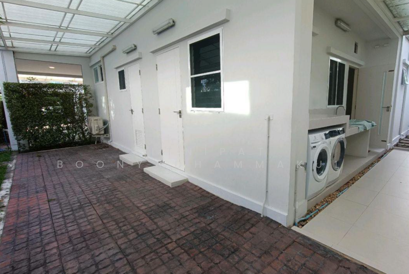 Mantana Bangna-Wongwaen, Bangkok, Soi Ramkhamhaeng 2, Dok Mai, Prawet, Bangkok, 4 Bedrooms, 286 sqm, Single Detached House For Rent, by Kitnipat Boonyadhammakul, 500104565 - DDproperty.com