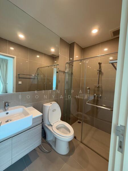 Noble Revolve Ratchada 2, Bangkok, 70 Soi Ratchadaphisek 10, Ratchadaphisek Road, Huai Khwang, Huai Khwang, Bangkok, 2 Bedrooms, 53 sqm, Condo For Rent, by Kitnipat Boonyadhammakul, 500104711 - DDproperty.com