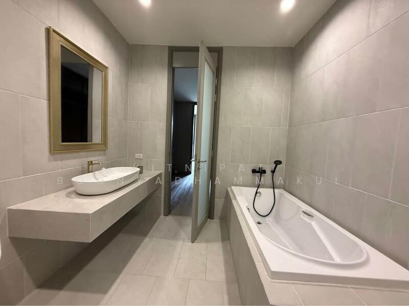 3-BR House, Bangkok, Khlong Tan Nua, Watthana, Bangkok, 3 Bedrooms, 350 sqm, Single Detached House For Rent, by Kitnipat Boonyadhammakul, 500104719 - DDproperty.com