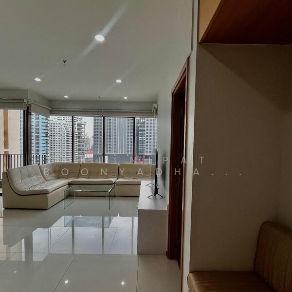 The Emporio Place : ดิ เอ็มโพริโอ เพลส, กรุงเทพ, 93 ซอยสุขุมวิท 24 ถนนสุุขุมวิท, คลองตัน, คลองเตย, กรุงเทพ, 105 ตร.ม., คอนโด ให้เช่า, โดย Kitnipat Boonyadhammakul, 500104749 - DDproperty.com