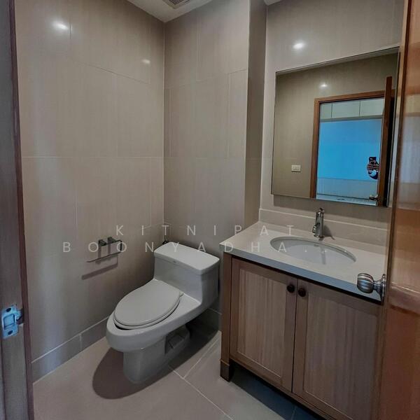 The Emporio Place : ดิ เอ็มโพริโอ เพลส, กรุงเทพ, 93 ซอยสุขุมวิท 24 ถนนสุุขุมวิท, คลองตัน, คลองเตย, กรุงเทพ, 105 ตร.ม., คอนโด ให้เช่า, โดย Kitnipat Boonyadhammakul, 500104749 - DDproperty.com