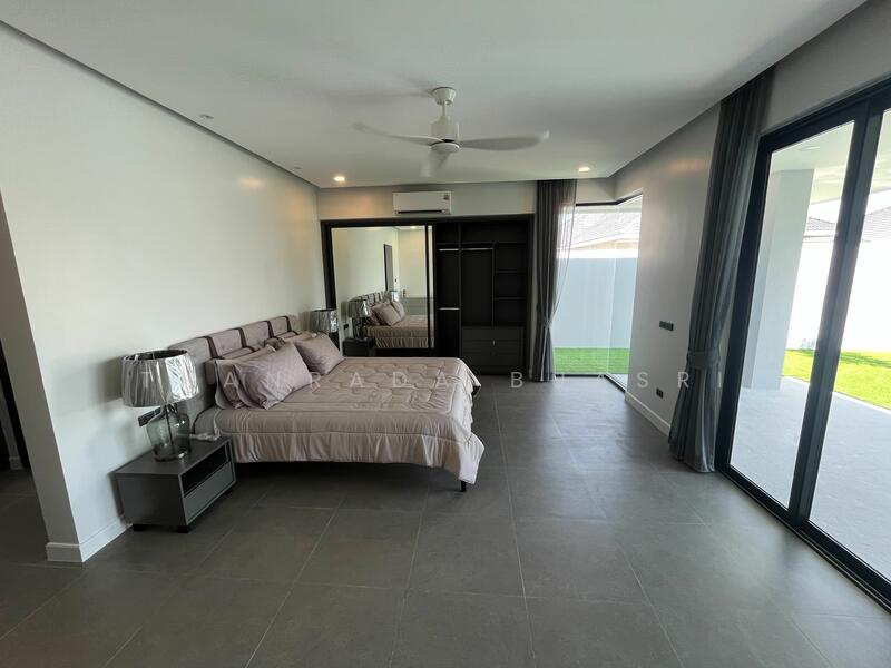 4-BR Villa, Prachuap Khiri Khan, Nong Kae, Hua Hin, Prachuap Khiri Khan, 4 Bedrooms, 350 sqm, Villa For Sale, by Netsakaw Thongsritep, 500105161 - DDproperty.com