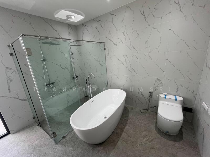 4-BR Villa, Prachuap Khiri Khan, Nong Kae, Hua Hin, Prachuap Khiri Khan, 4 Bedrooms, 350 sqm, Villa For Sale, by Netsakaw Thongsritep, 500105161 - DDproperty.com