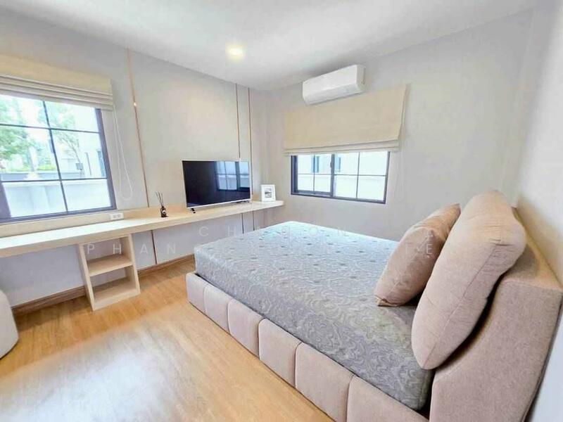 Centro Bangna, Samut Prakan, 111 Soi 3, Bang Kaeo, Bang Plee, Samut Prakan, 4 Bedrooms, 303 sqm, Single Detached House For Sale, by Chanon Phangchienghien, 500105264 - DDproperty.com